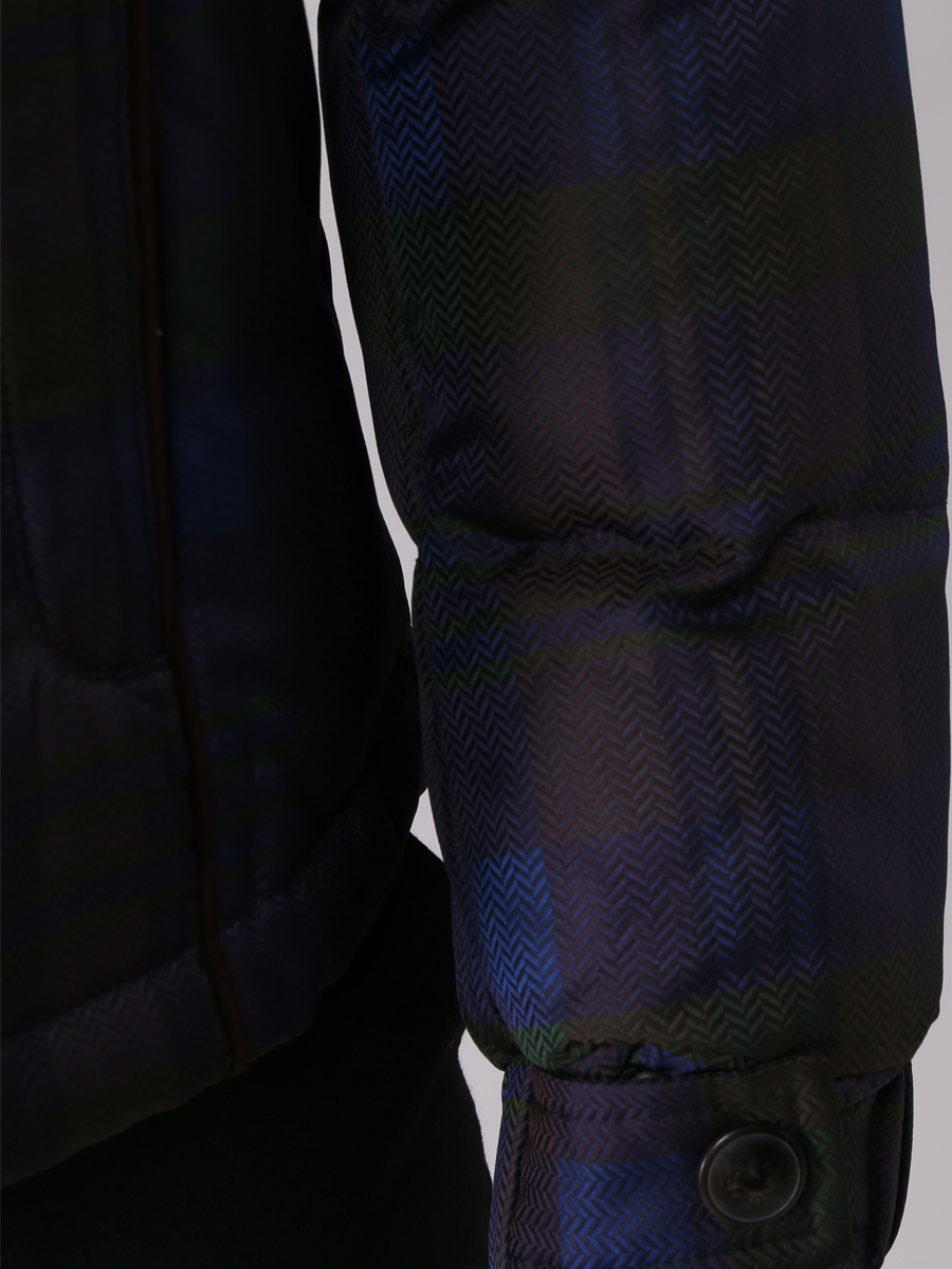 Пуховик в клетку